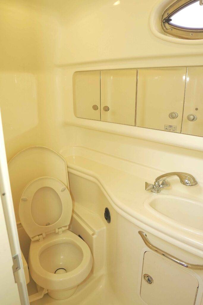 37ft Sea Ray Yacht Rental Miami ⛵ 11 %Miami Yacht Rentals%