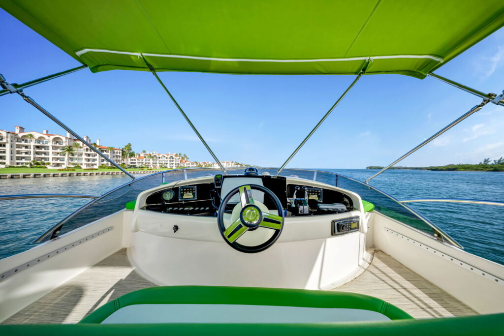 67ft Aicon Green Hulk Yacht Rental Miami ✨ | Exclusive Charter Adventure from $1,250 10 %Miami Yacht Rentals%