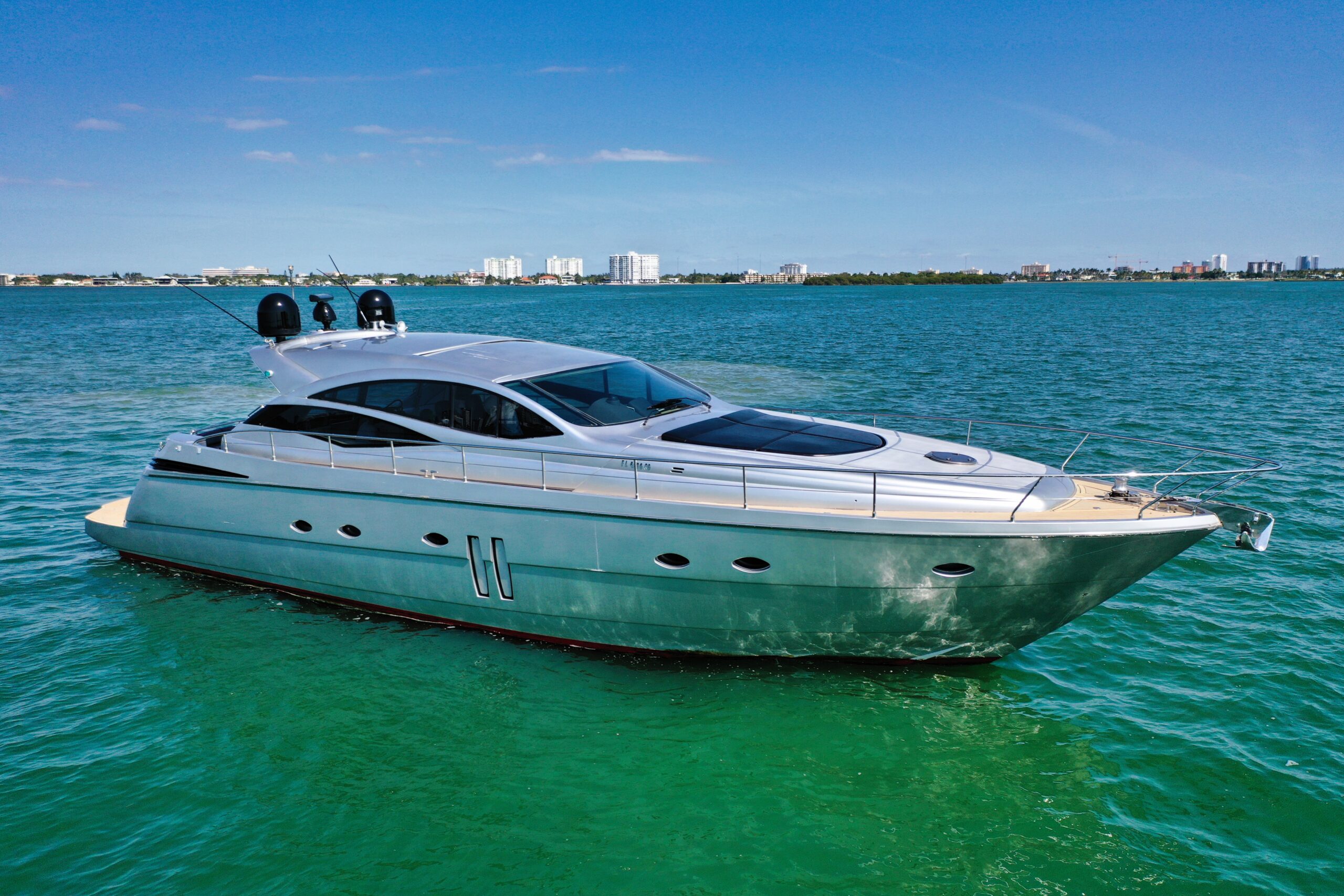 Miami Fishing Deals | Specials & Discounted Trips By Feeling Yachty 18 Pershing 62ft James Bond