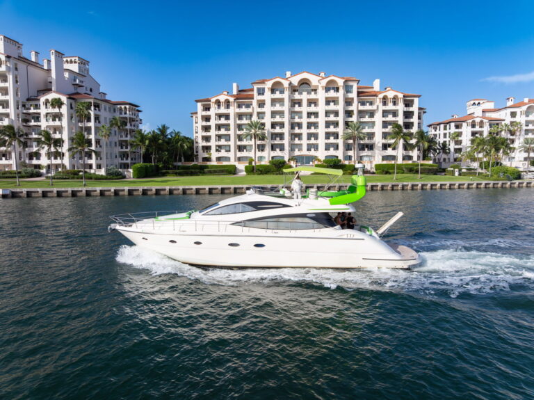 %Miami Yacht Rentals%
