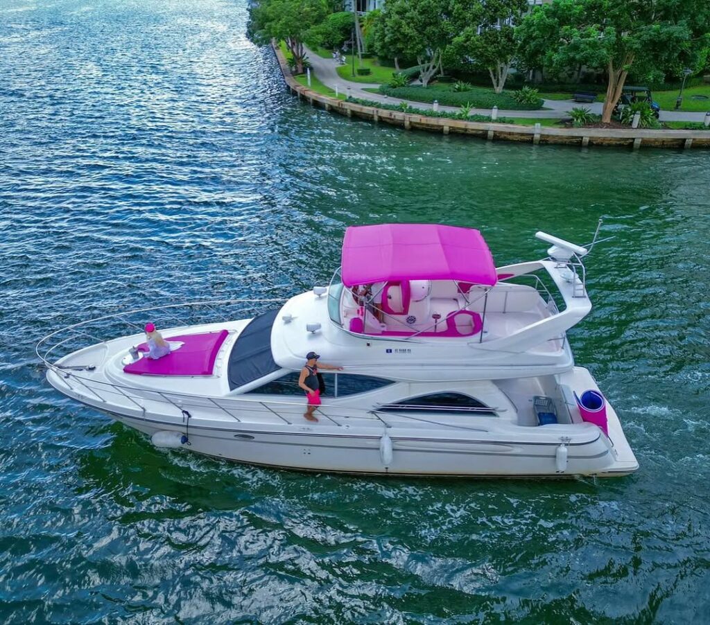 Miami Pink Yacht Rental 50ft Maxum 1 %Miami Yacht Rentals%